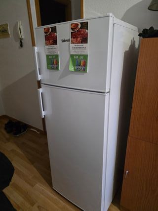 Nevera Saivod en perfecto estado