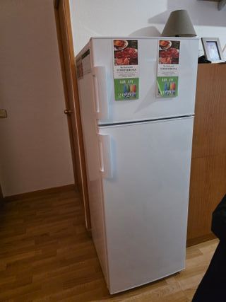 Nevera Saivod en perfecto estado