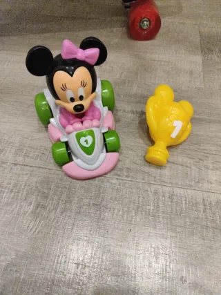 Coche teledirigido Minnie Mouse