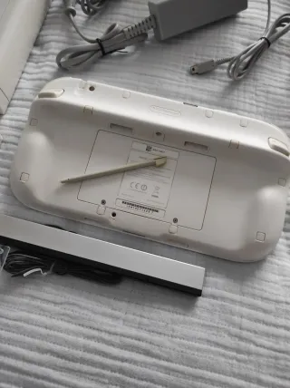 Nintendo Wii U Blanca + Accesorios y Juegos