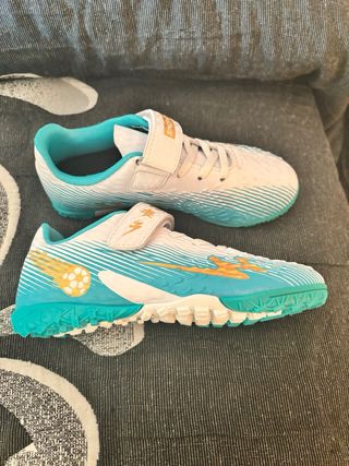 Botas de fútbol niño Talla 31