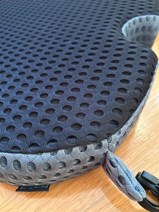 Cojín con cuña ergonómico para silla de coches