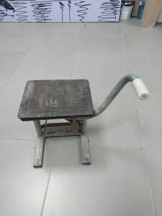 Caballete elevador moto taller