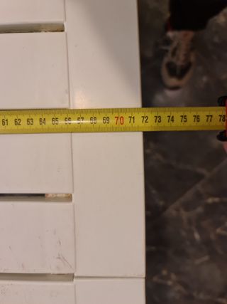 Mesa de jardín plegable blanca