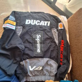 Chaqueta Supreme Ducati Talla L Negra Gris negocia