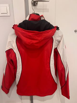 Cazadora Norge Talla S de niño. Comprada en Norueg