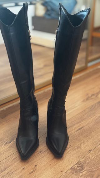 Botas de tacón altas negras