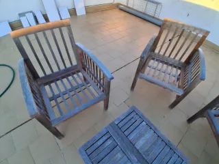 Conjunto mesa y 4 sillas de teca