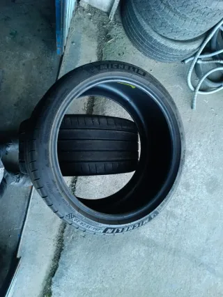 Michelin Pilot Sport 4S 265/35R20 99Y