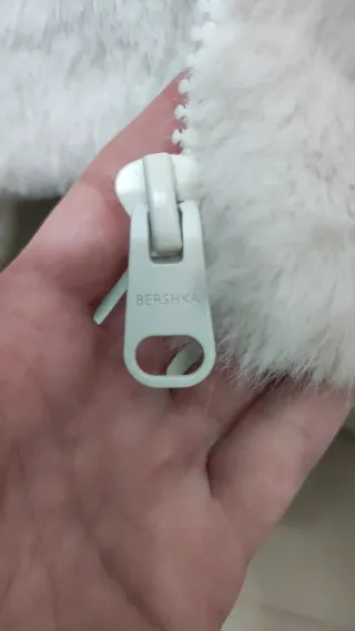 Bershka pelliccia sintetica bianca XS