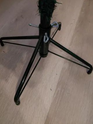 Árbol de Navidad artificial verde, puntas nevadas