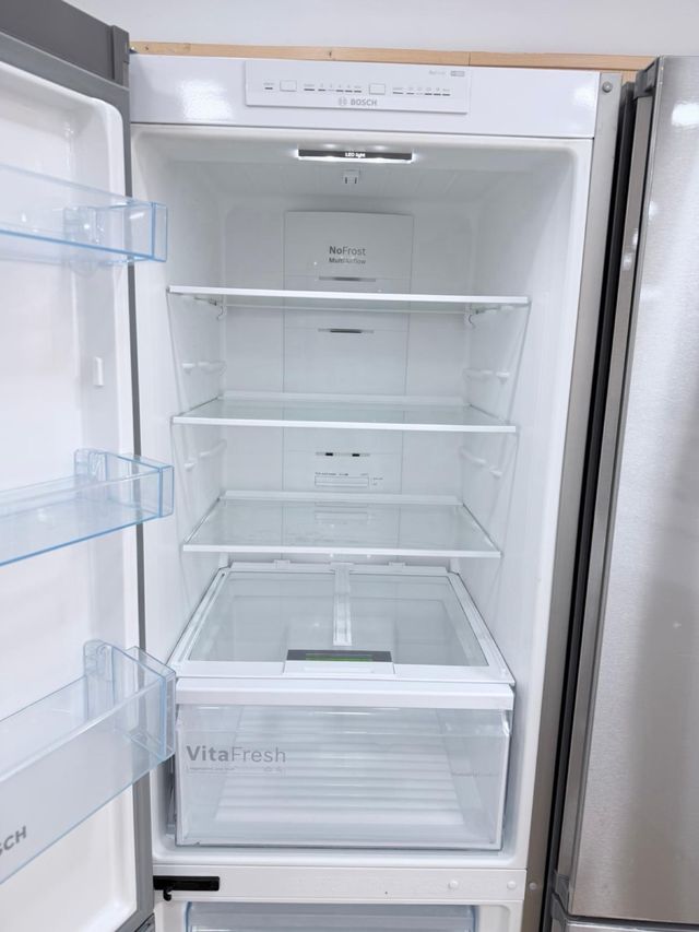 FRIGORÍFICO COMBI BOSCH INOX 185 CM NO FROST.