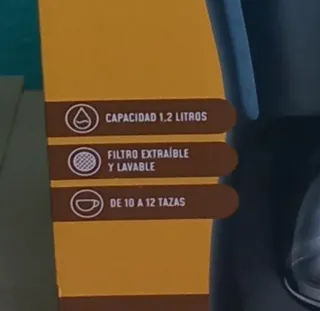Cafetera de goteo con caja y embalajes