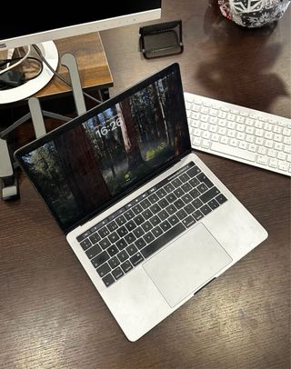 MacBook Pro 13 2019 Intel Core i5 8GB RAM