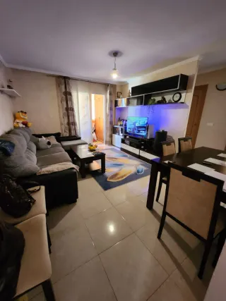 Salón completo beige y cristal negro