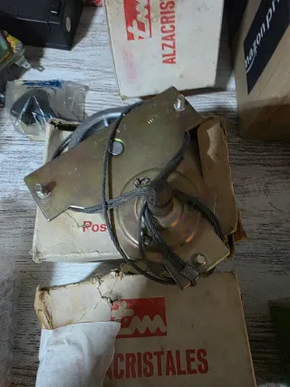 Alzacristales 124 Trasero