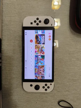 Nintendo Switch OLED Blanca y Negra