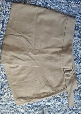 Falda pantalón beige talla 34