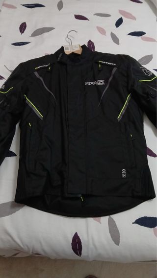 Chaqueta de moto negra nueva