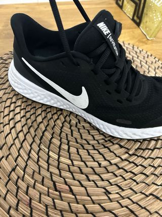 Zapatillas Nike Revolution Negras Talla 42