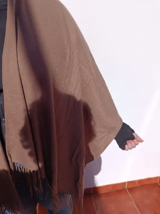 Capa Camel Lana Fina Flecos Talla Única