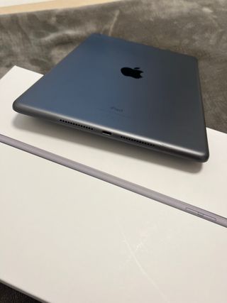 iPad 7ª Gen 10.2” 32GB 2019 Gris Espacial