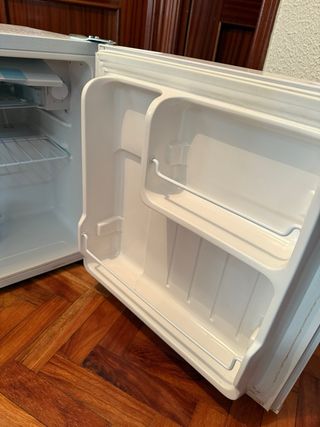 Mini Nevera Cecotec GrandCooler Blanca