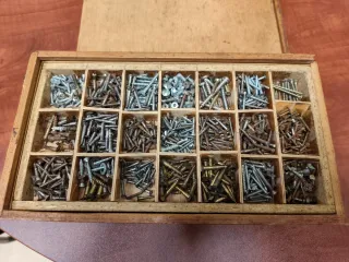 Lote Herramientas Manuales Variadas + caja Tornill