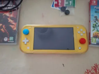 Nintendo Switch Lite Amarilla