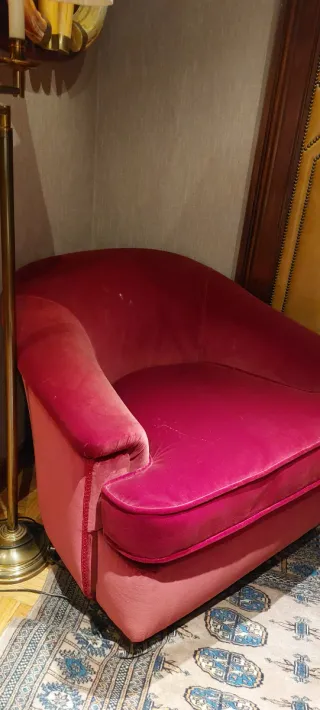 Butaca terciopelo retro roja /granate