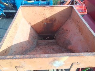 Máquina peladora de almendras eléctrica