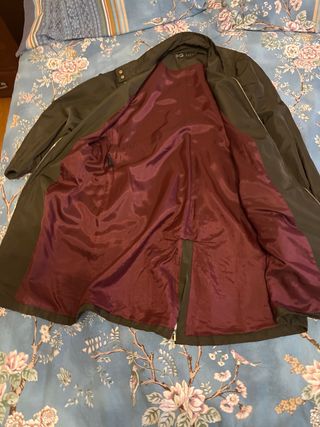 Gabardina y chaleco Purificación García