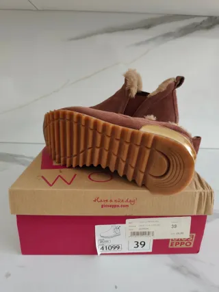 Botas mujer Gioseppo de piel. N 39