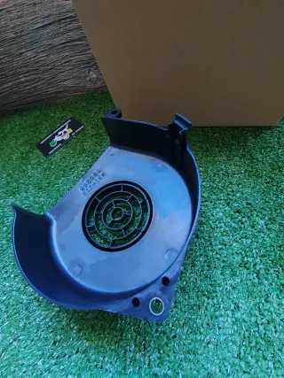 TAPA VENTILADOR PEUGEOT LUDIX 50/ VIVACITY 50