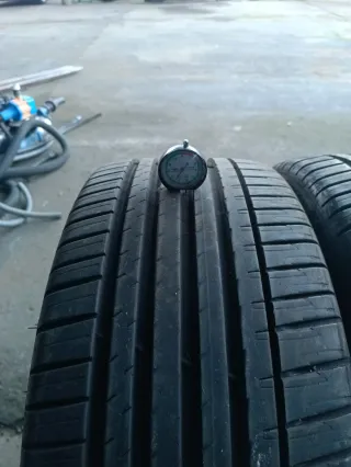 Michelin Pilot Sport 4 SUV 275/35R22 104Y