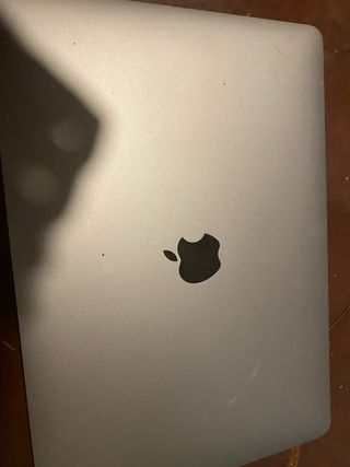 Apple MacBook Air Plata 2020 RAM 16 gb 256g