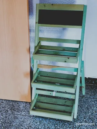 Estantería plegable de madera verde