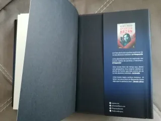 La caza del ejecutor (Víctor Vallés) + block notas