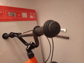 Bici Monty Infantil Naranja 103. Rueda tamaño 16".