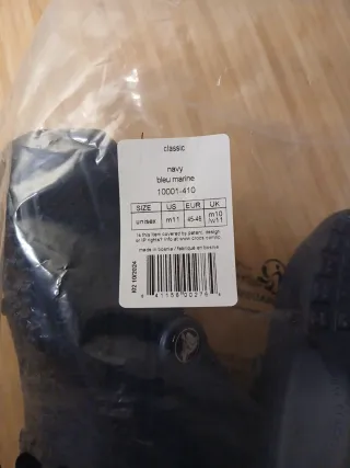 Crocs azul oscuro talla 45-46.