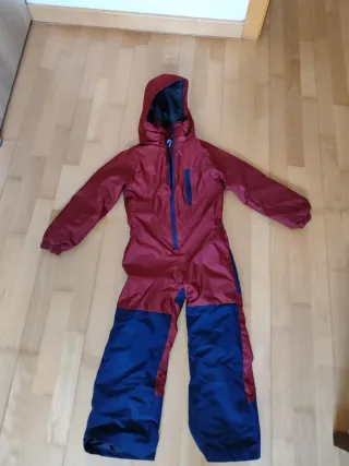 Mono de nieve infantil. Talla 6 años.