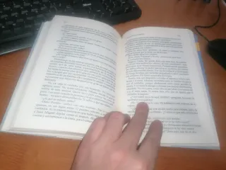 Libro: DONDE CRUZAN LOS BRUJOS