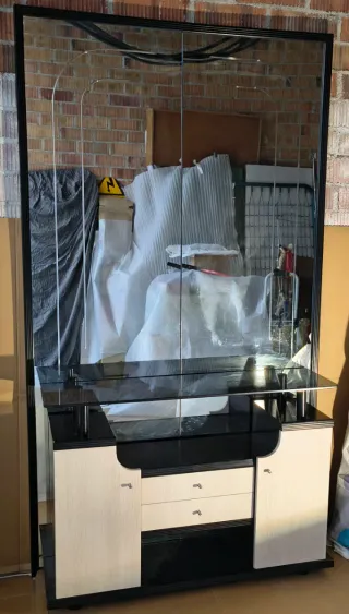 Mueble recibidor con espejo