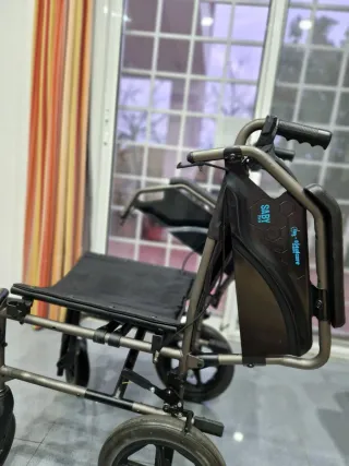 silla de ruedas plegable