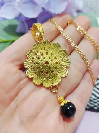 Catenina con ciondolo sardo e Coccu nero