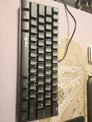 Teclado HYSJ compacto negro