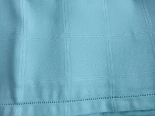Mantel de mesa de tela sin estrenar