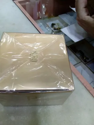 Crema corpo profumata Boucheron oro 200ml