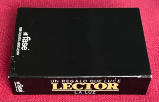 "LECTOR". LA LUZ.