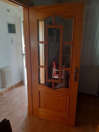 3 Puertas de madera con cristal + marco incluido